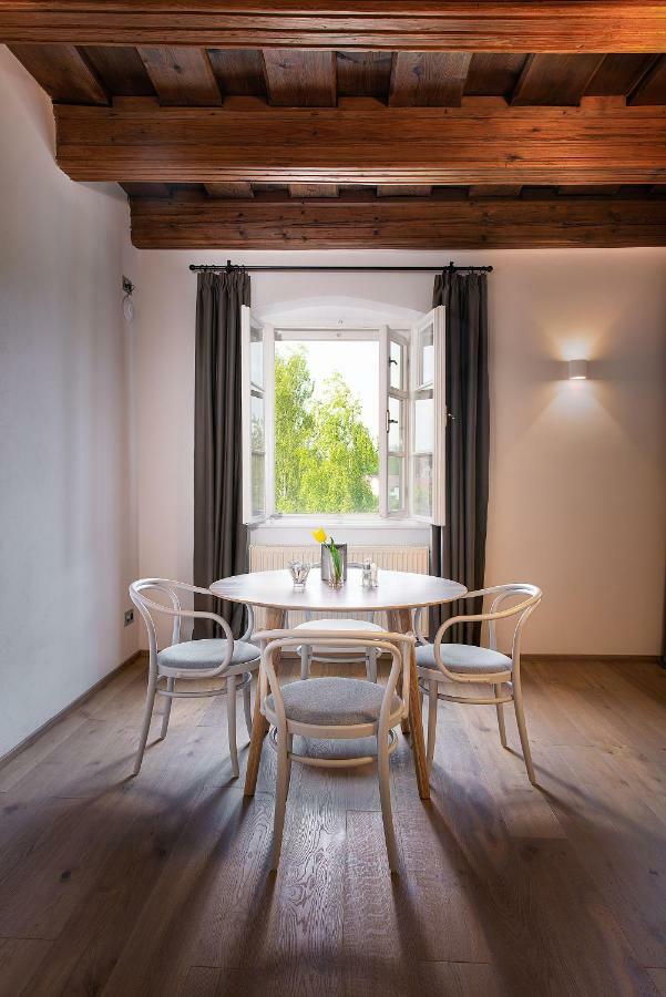 Apartmany Chornitzeruv Dum Telc Exterior photo